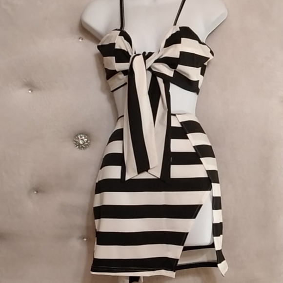 🔥Striped two piece Skirt set - Picture 2 of 8